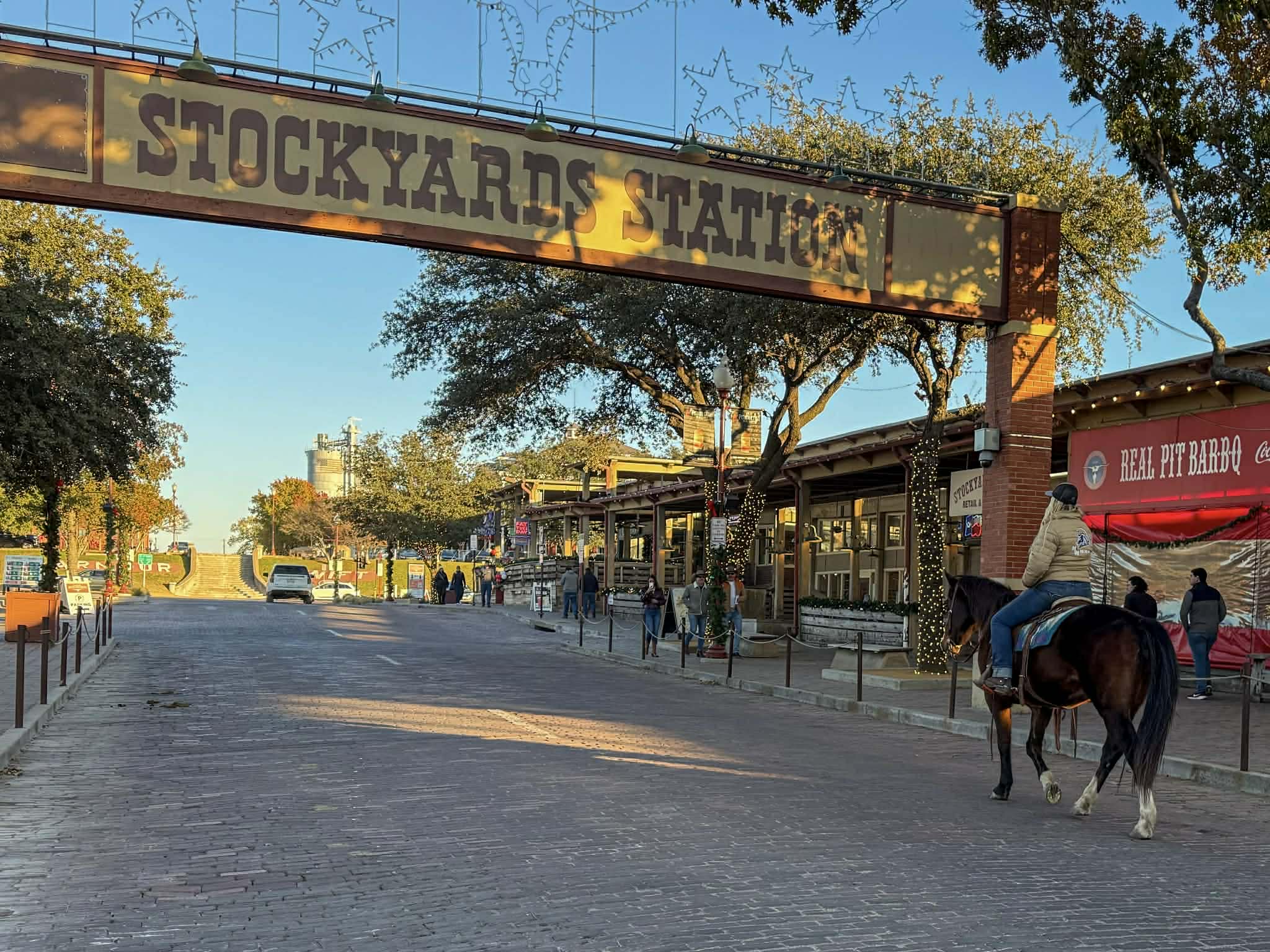 Runnin Chant - Image 12