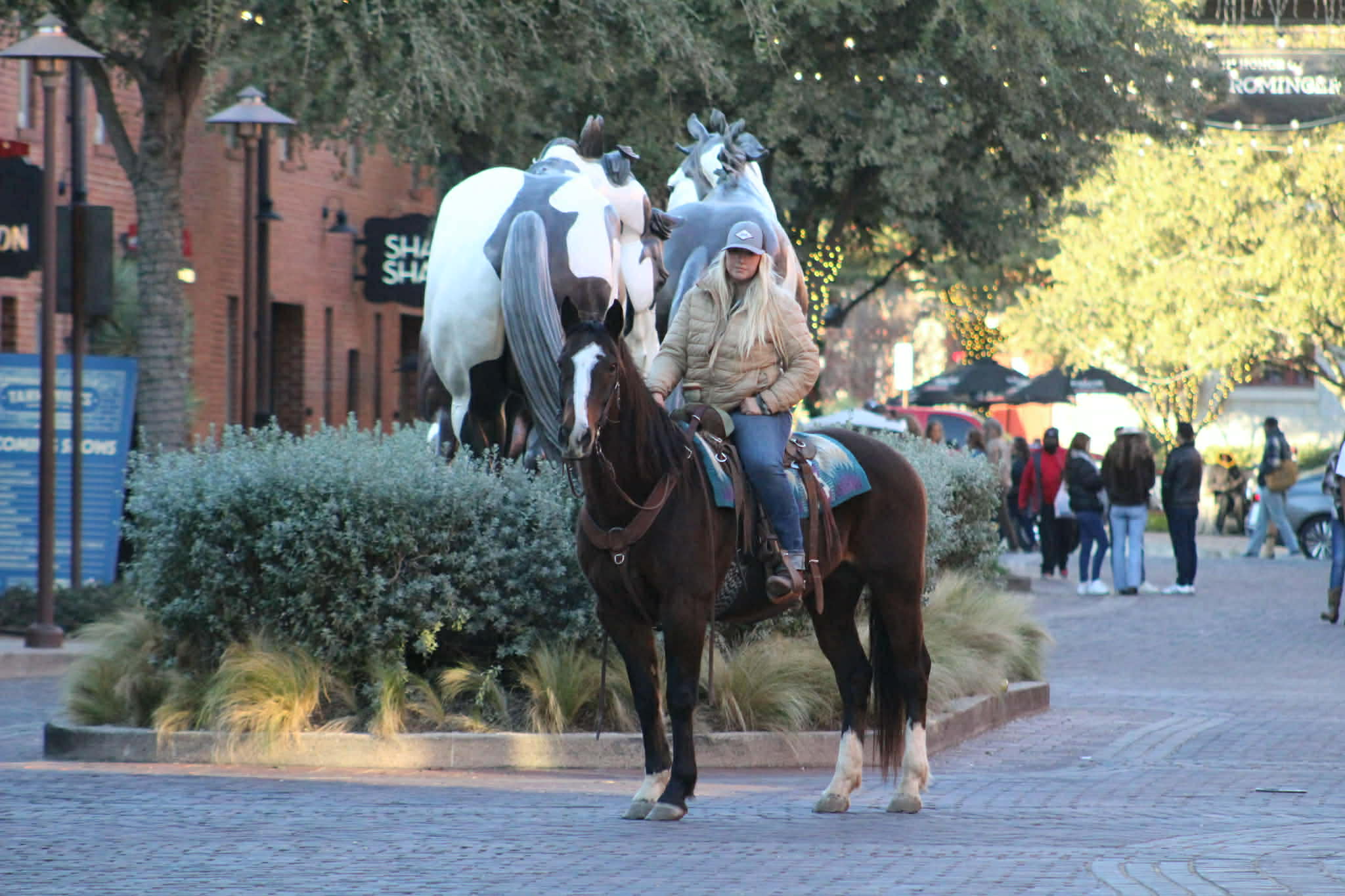 Runnin Chant - Image 14